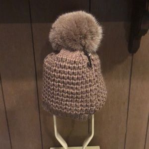 Kyi Kyi Fox Fur Pom Beanie